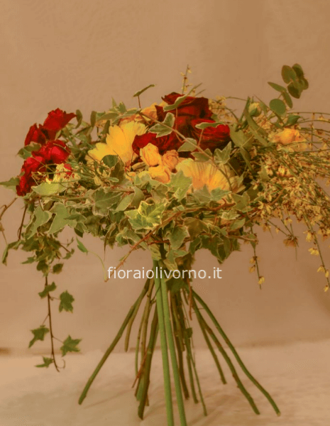 Bouquet di fiori su struttura